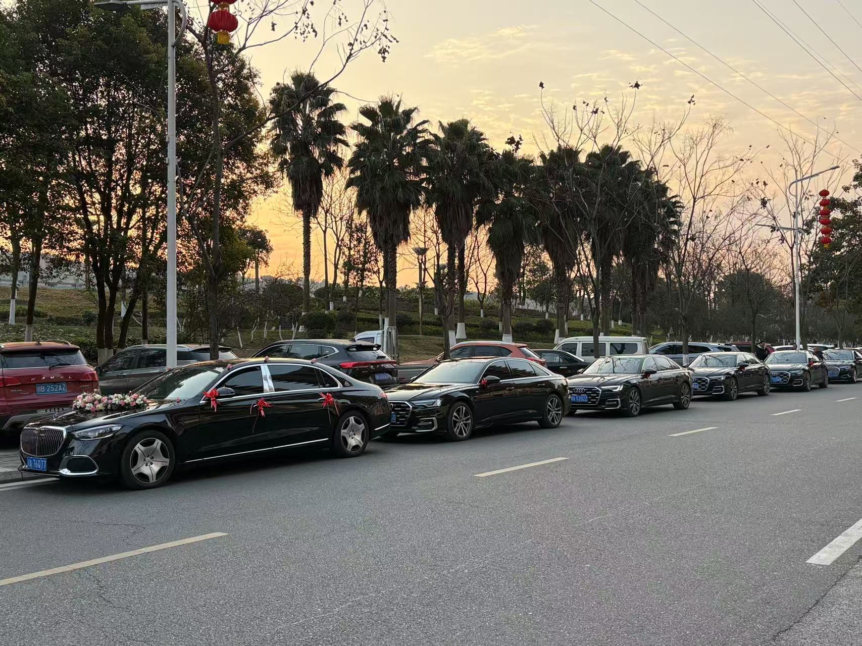 迈巴赫S480 头车 跟车奥迪A6L